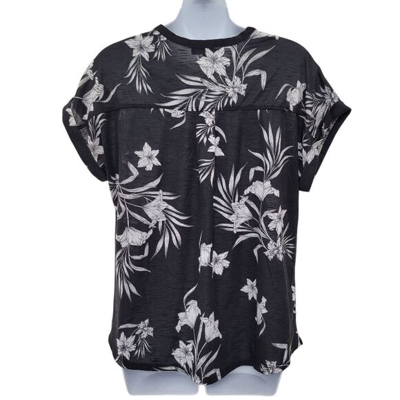 2/$20 Lily Morgan Black & White Flower Pattern Button Down Top Blouse Size: M - Picture 3 of 8
